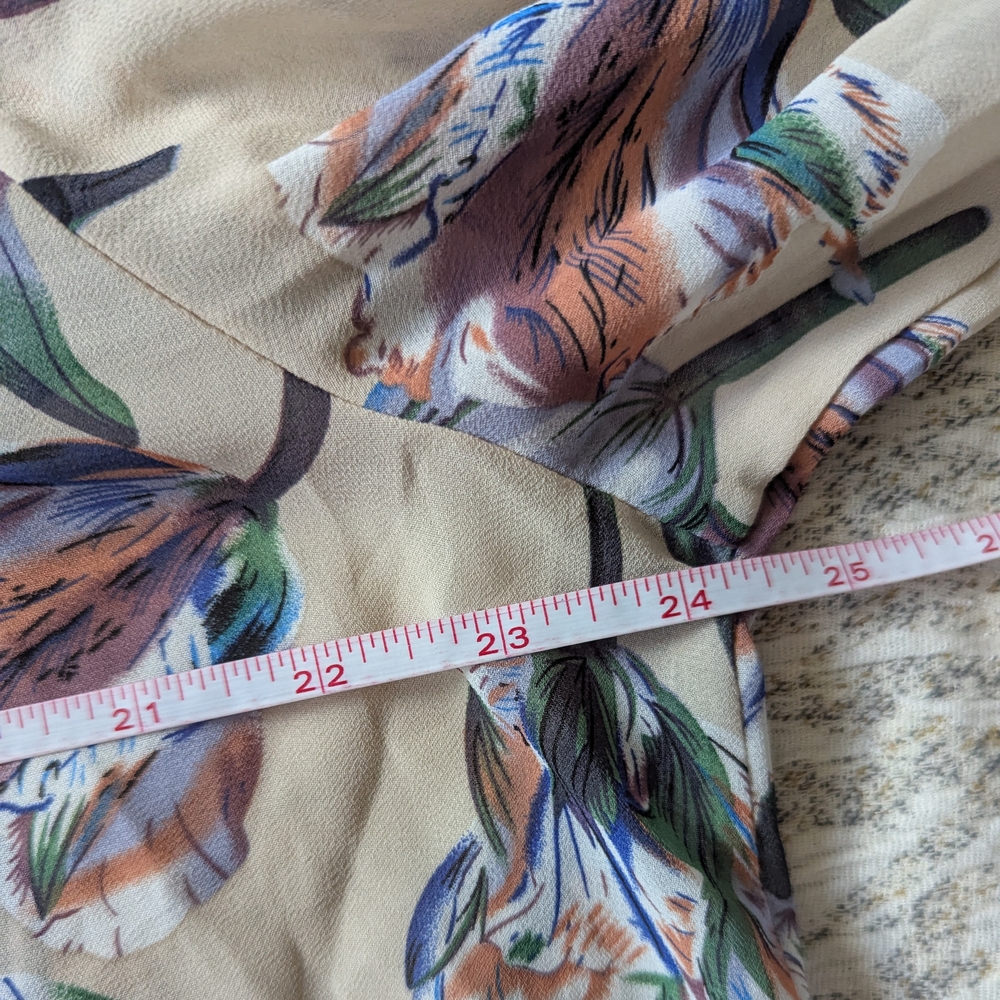 ๐ท Preloved PrettyLittle Things Plus Floral Tulip Oversized Blouse - Size 12 - Picture 9 of 16